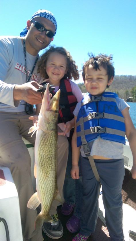 Alex and family Burton Chain Pickerel 2017